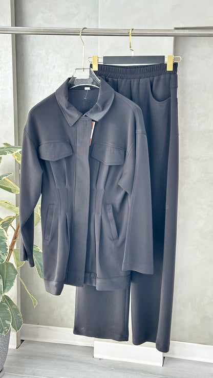 بدلة نسائي بسحاب