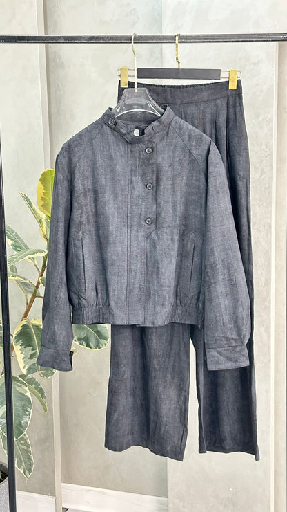 بدلة نسائي بنطال عريض