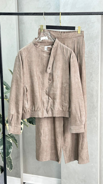 بدلة نسائي بنطال عريض