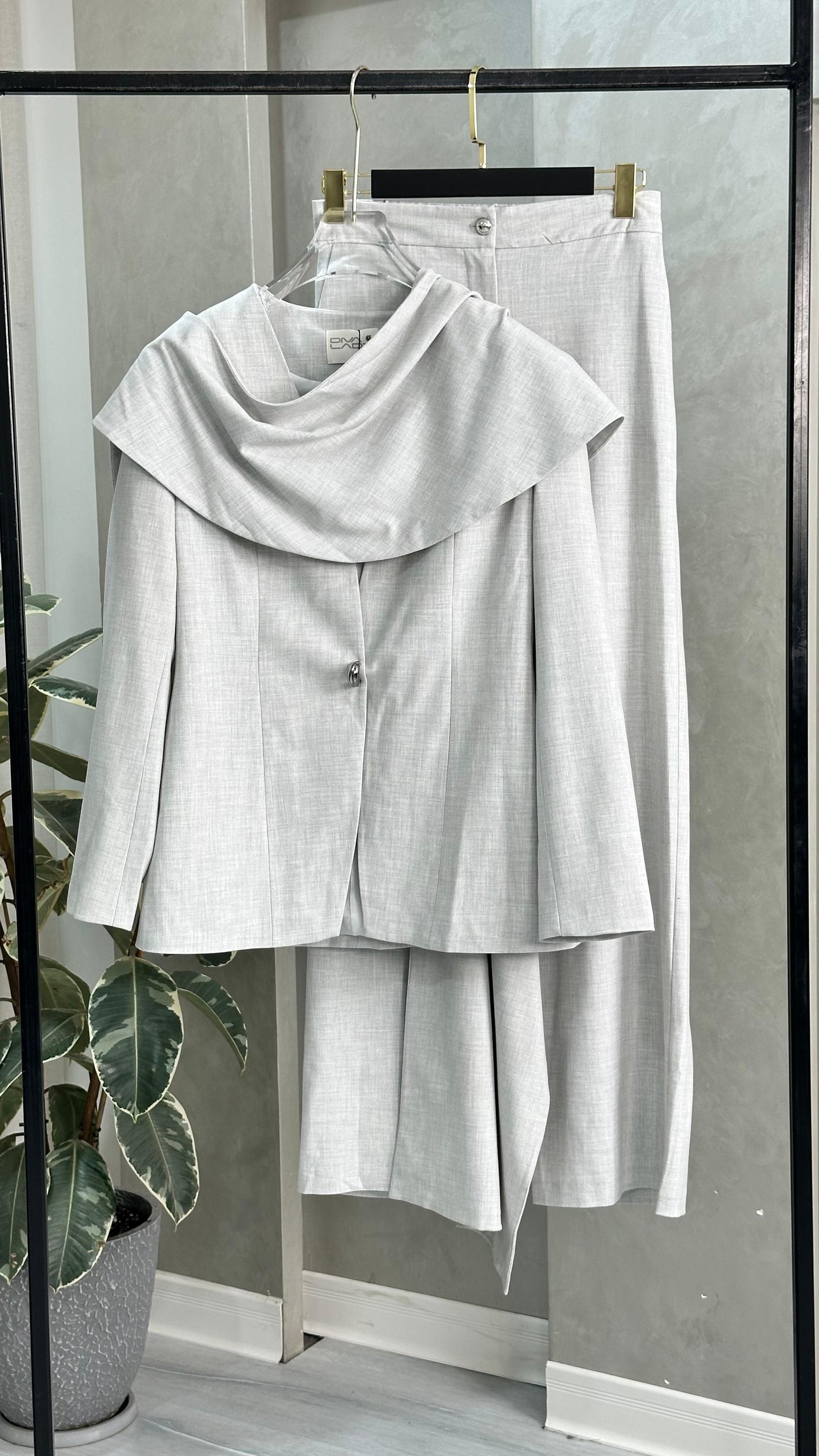 بدلة رسمي مع لحشة