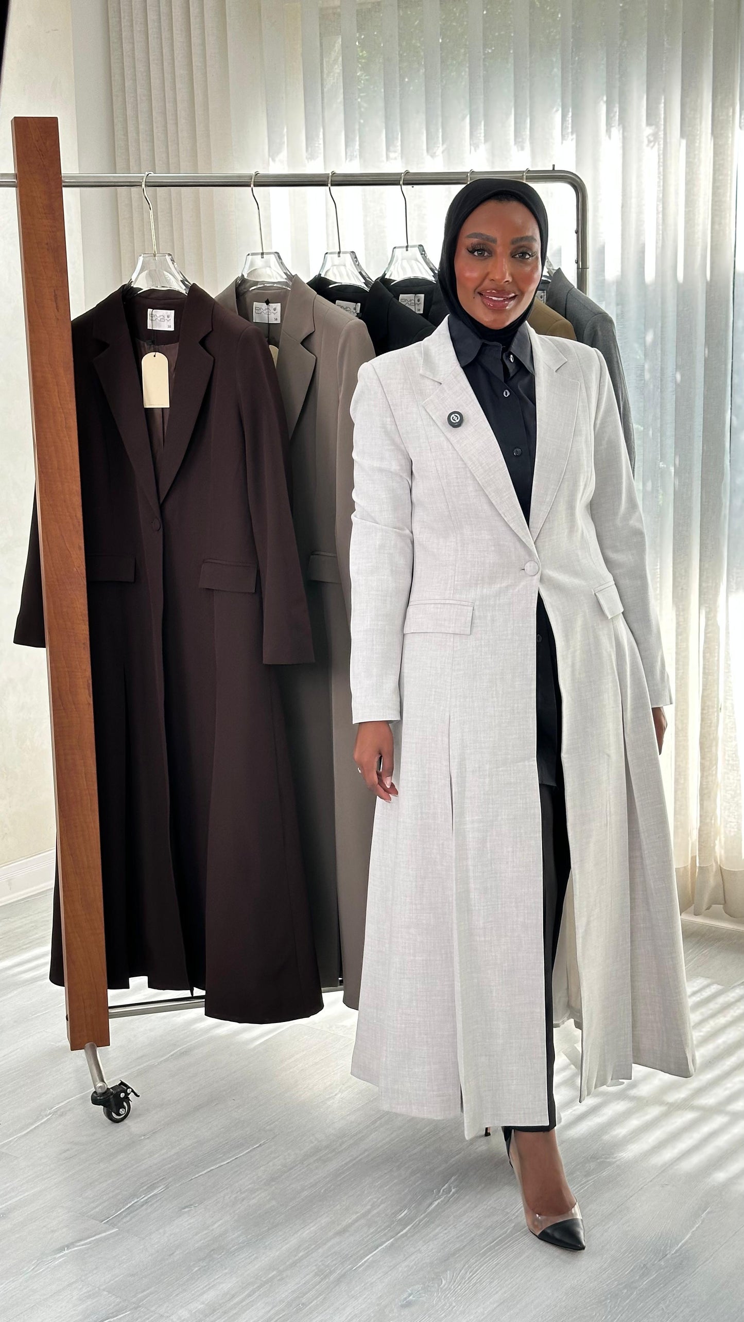 جاكيت نسائي طويل