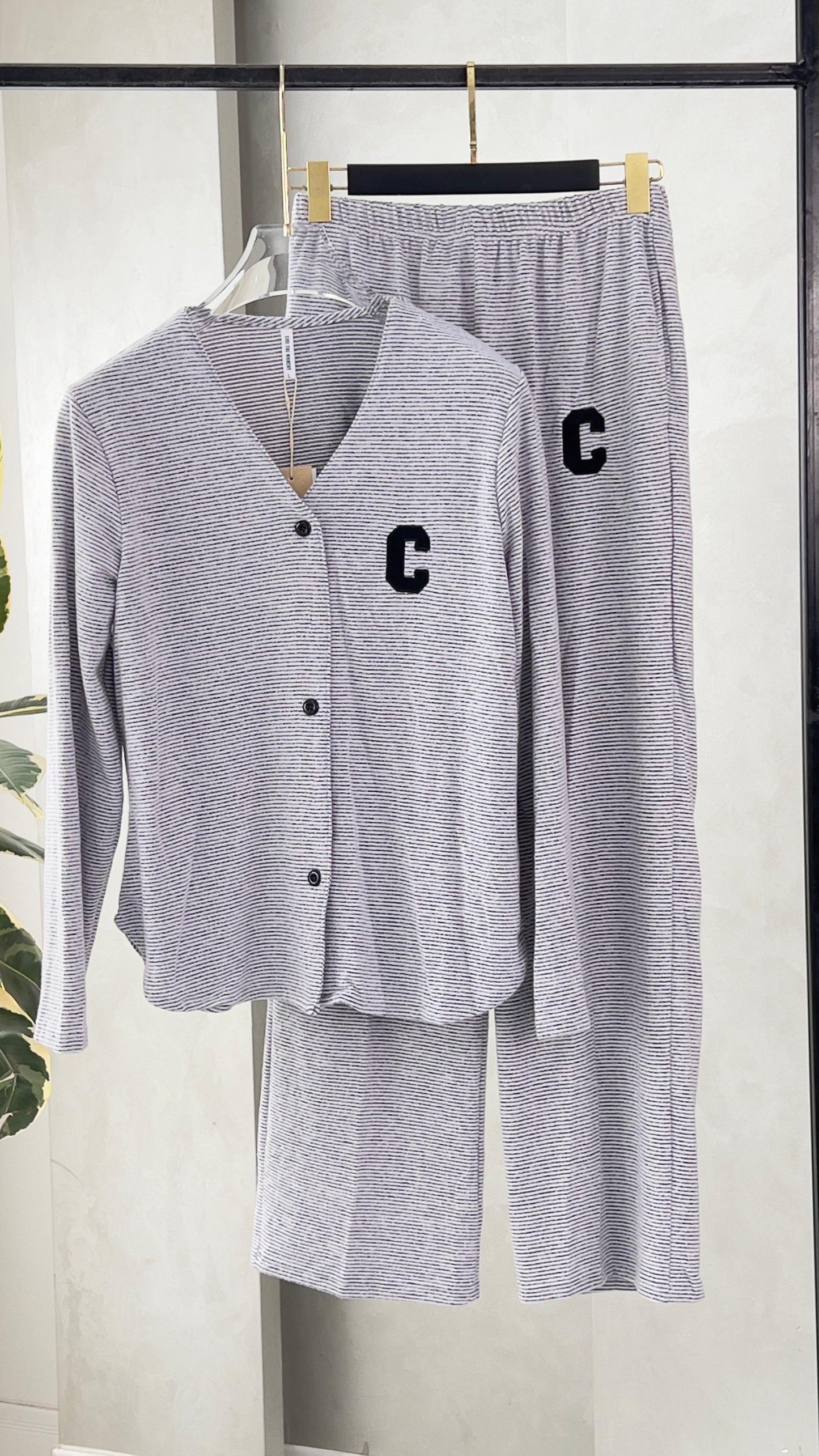 بيجامة نسائي