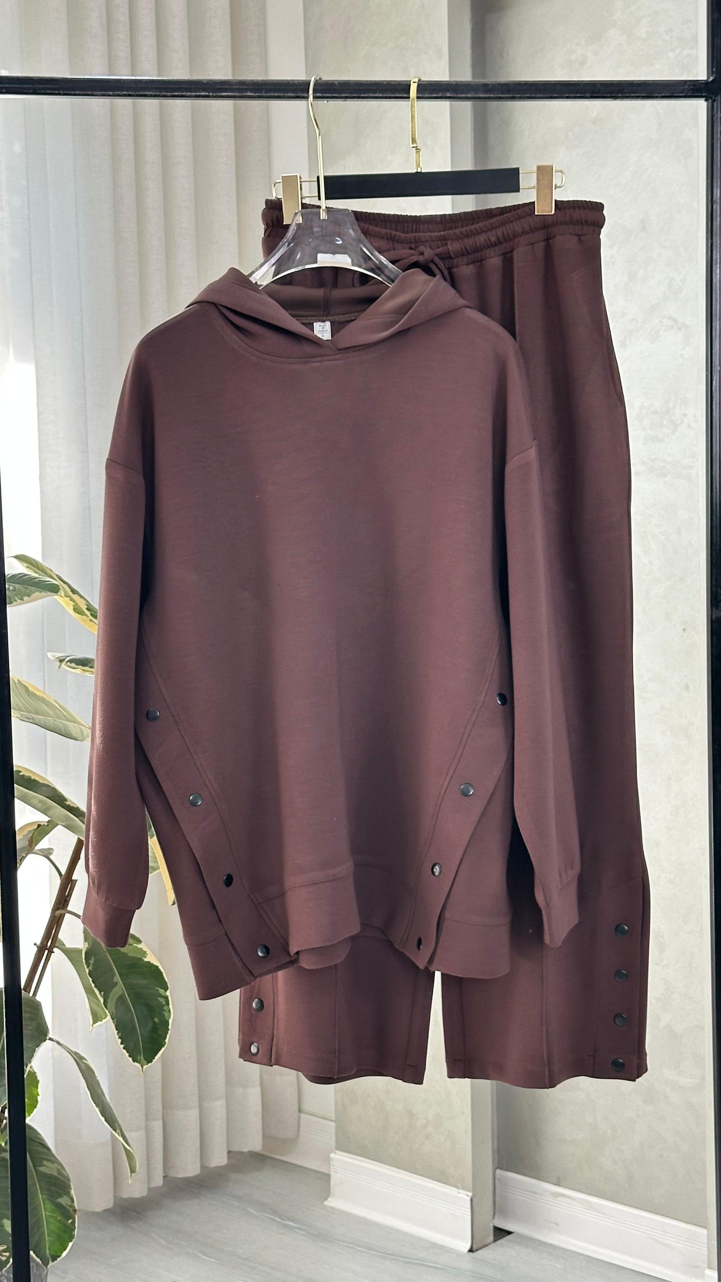 بدلة نسائي بسترة رأس