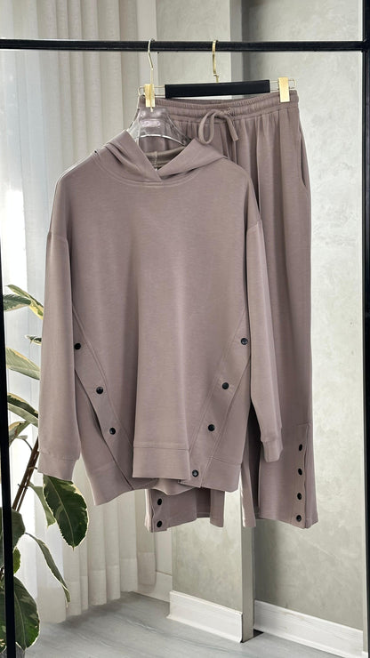 بدلة نسائي بسترة رأس