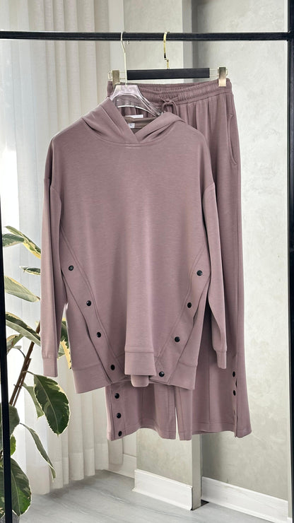 بدلة نسائي بسترة رأس