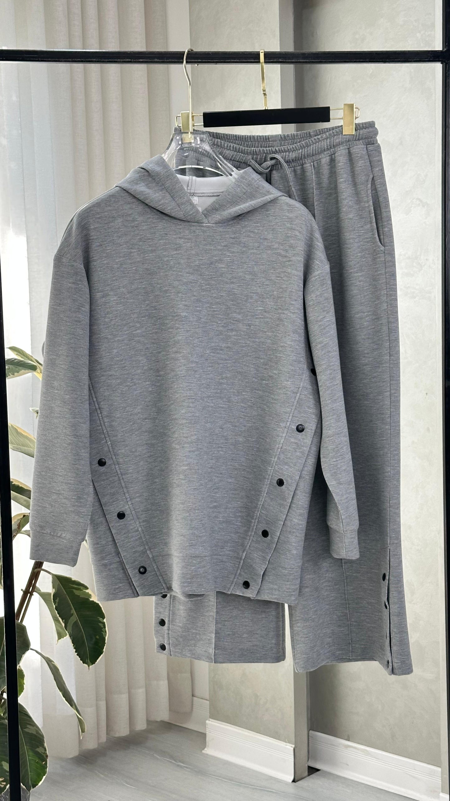 بدلة نسائي بسترة رأس