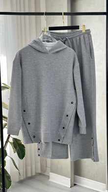 بدلة نسائي بسترة رأس