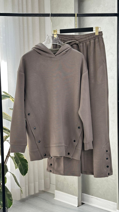 بدلة نسائي بسترة رأس