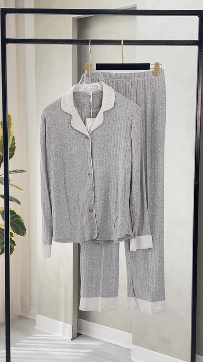 بيجامة نسائي