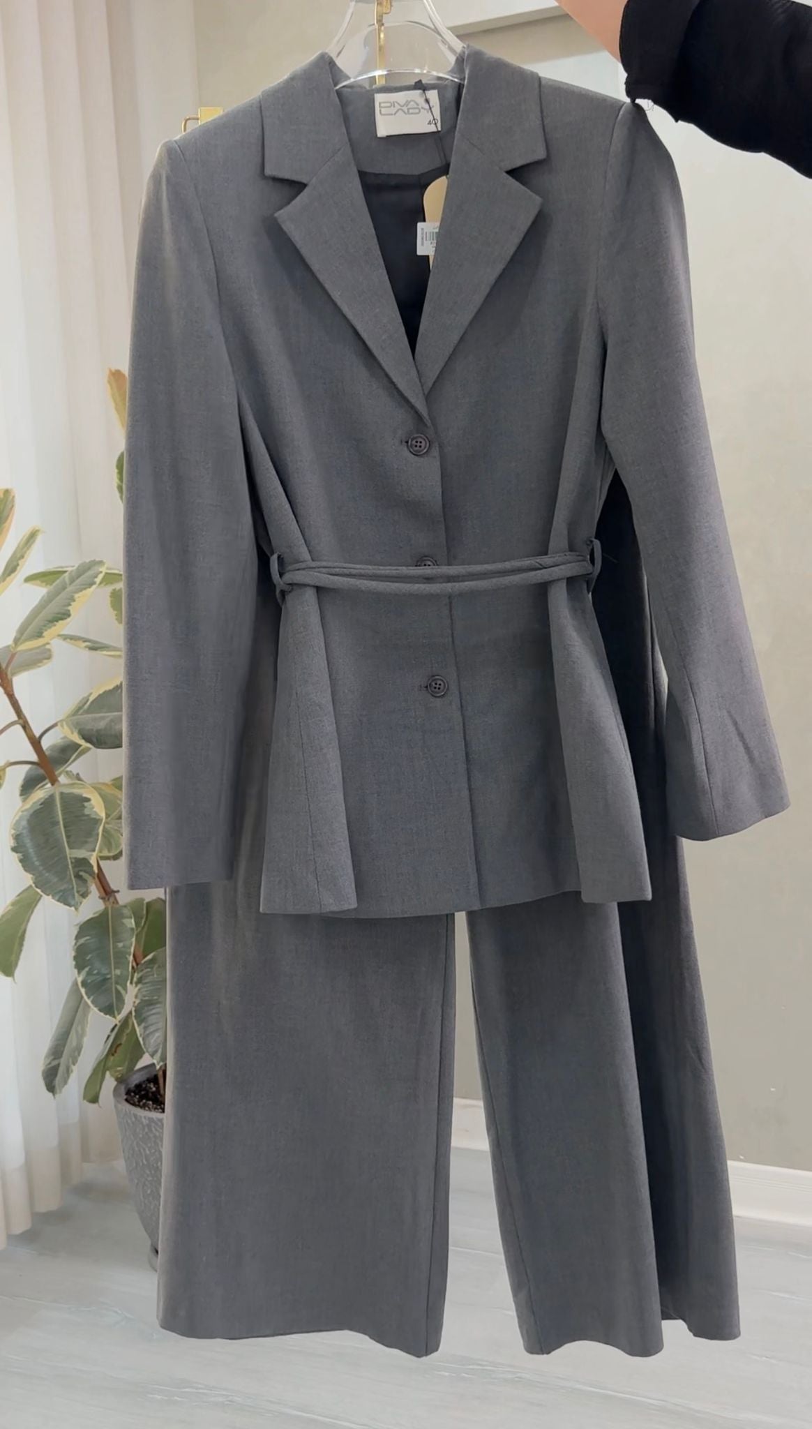 بدلة رسمي رابطة