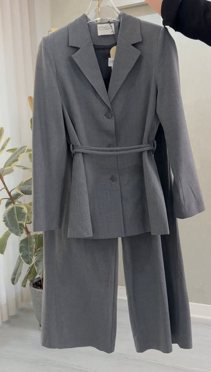 بدلة رسمي رابطة