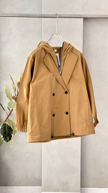 جاكيت نسائي مع قلنسوة