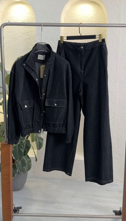 بدلة جينز كلاسيكية