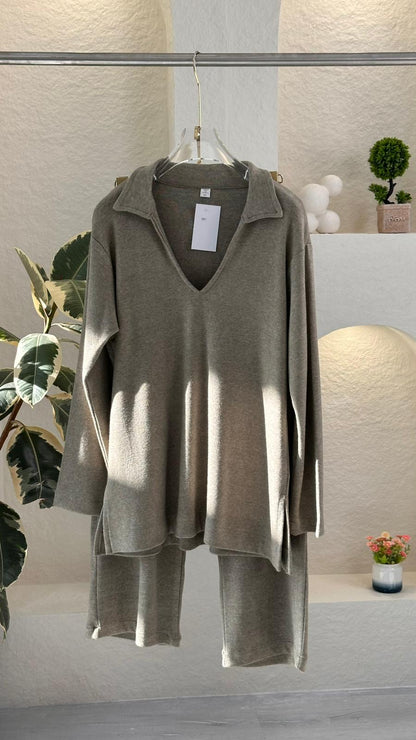 بدلة نسائي  سادة