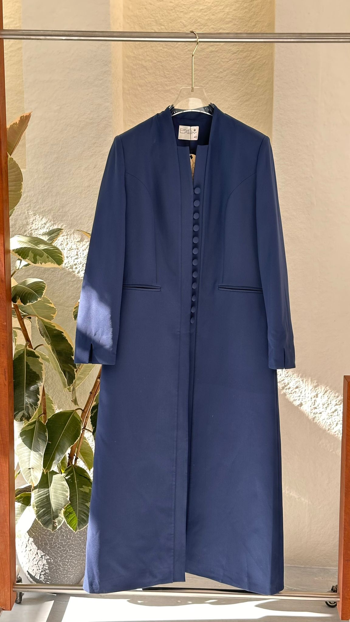 جاكيت طويل ازرار