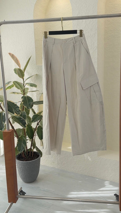 بنطلون نسائي واسع