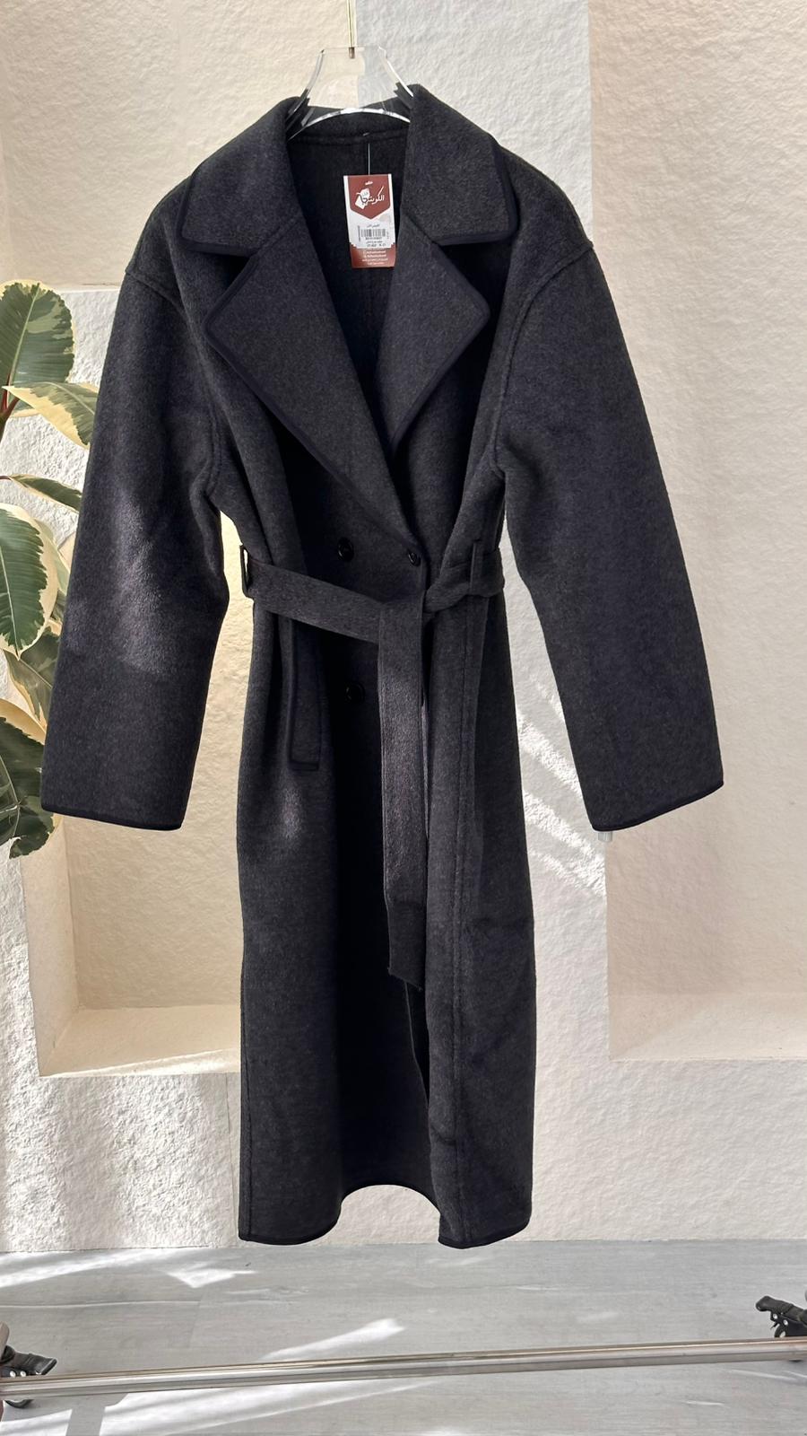 جاكيت جوخ نسائي انيق وعصري