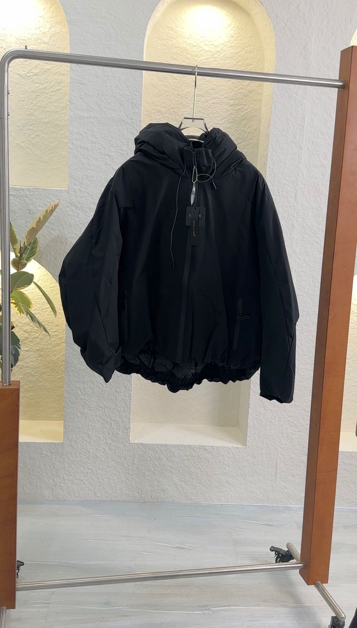 جاكيت نسائي كبوس