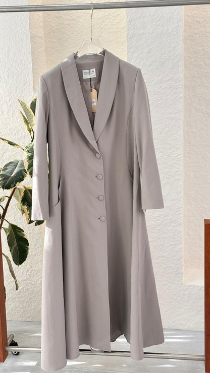 جاكيت نسائي مع ازرار