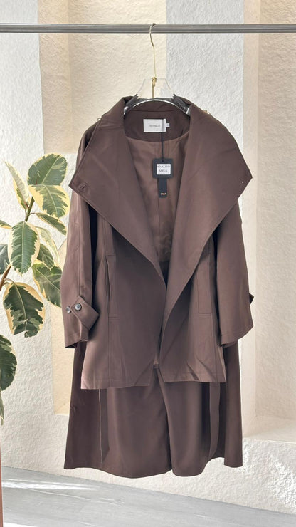 بدلة نسائي تنورة