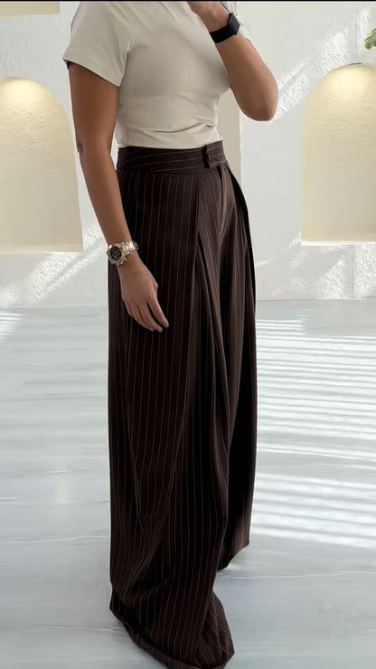 بنطلون نسائي مقلم