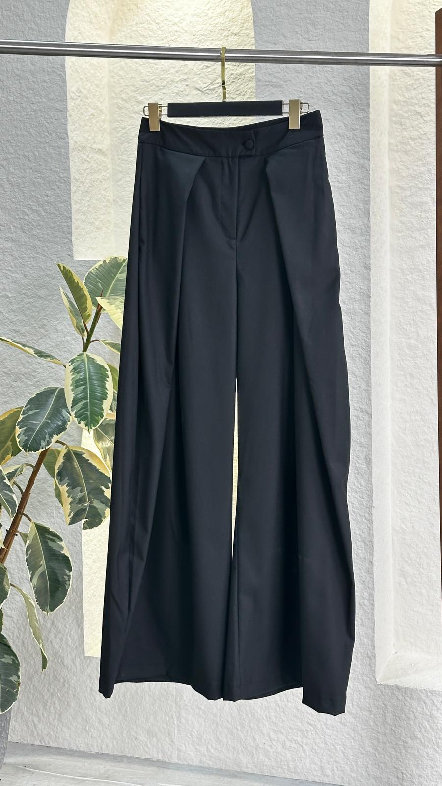 بنطلون نسائي