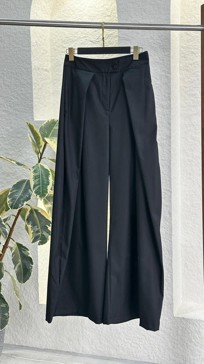 بنطلون نسائي