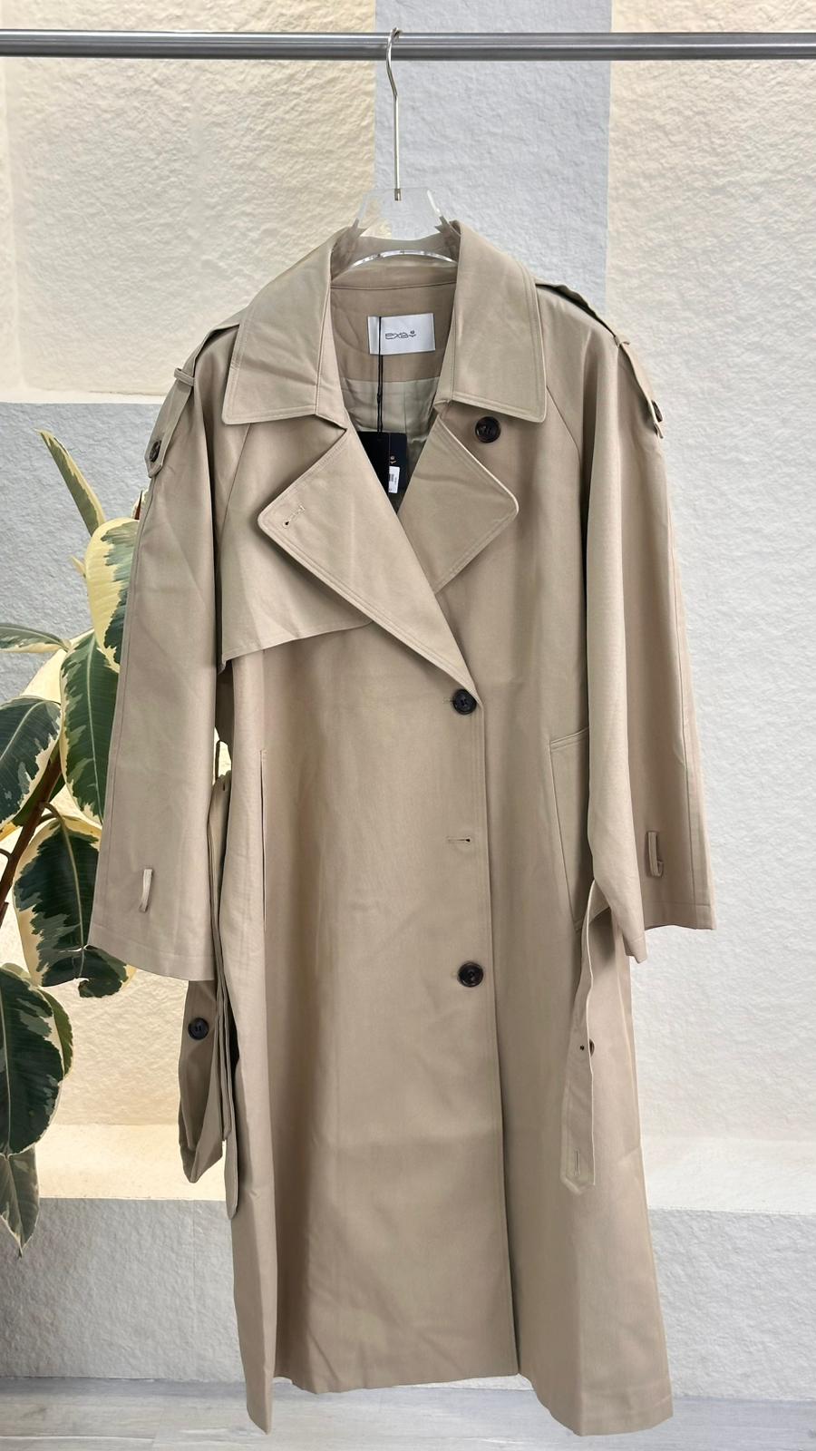 ترنش كوت كلاسيكي بأزرار مزدوجة