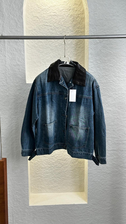 جاكيت نسائي كلاسيكي