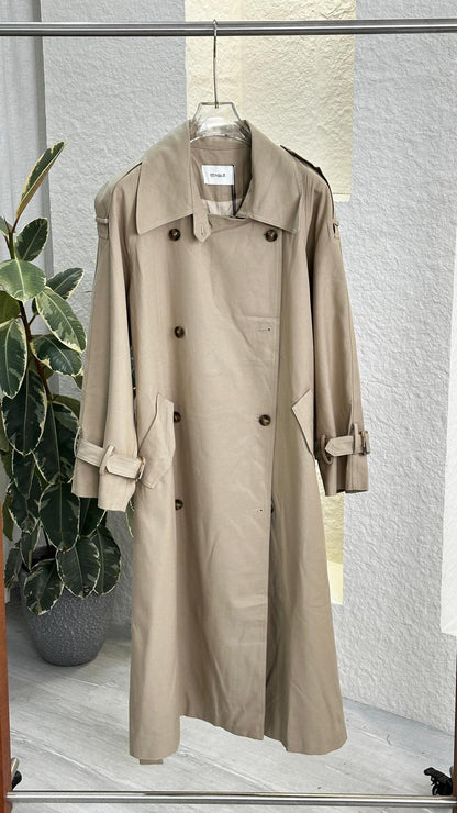 جاكيت نسائي طويل وعصري