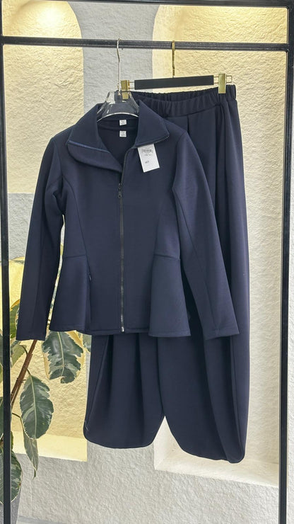 بدلة نسائي بخصر مكشكش