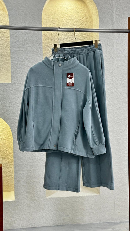 بدلة نسائي سحاب