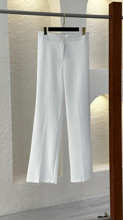 بنطلون نسائي كلاسيكي