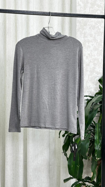 توب نسائي بسيط