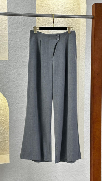 بنطلون نسائي واسع