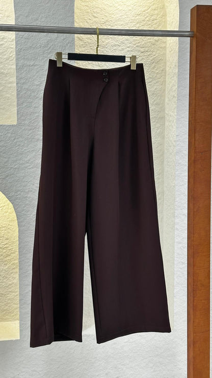 بنطلون نسائي واسع