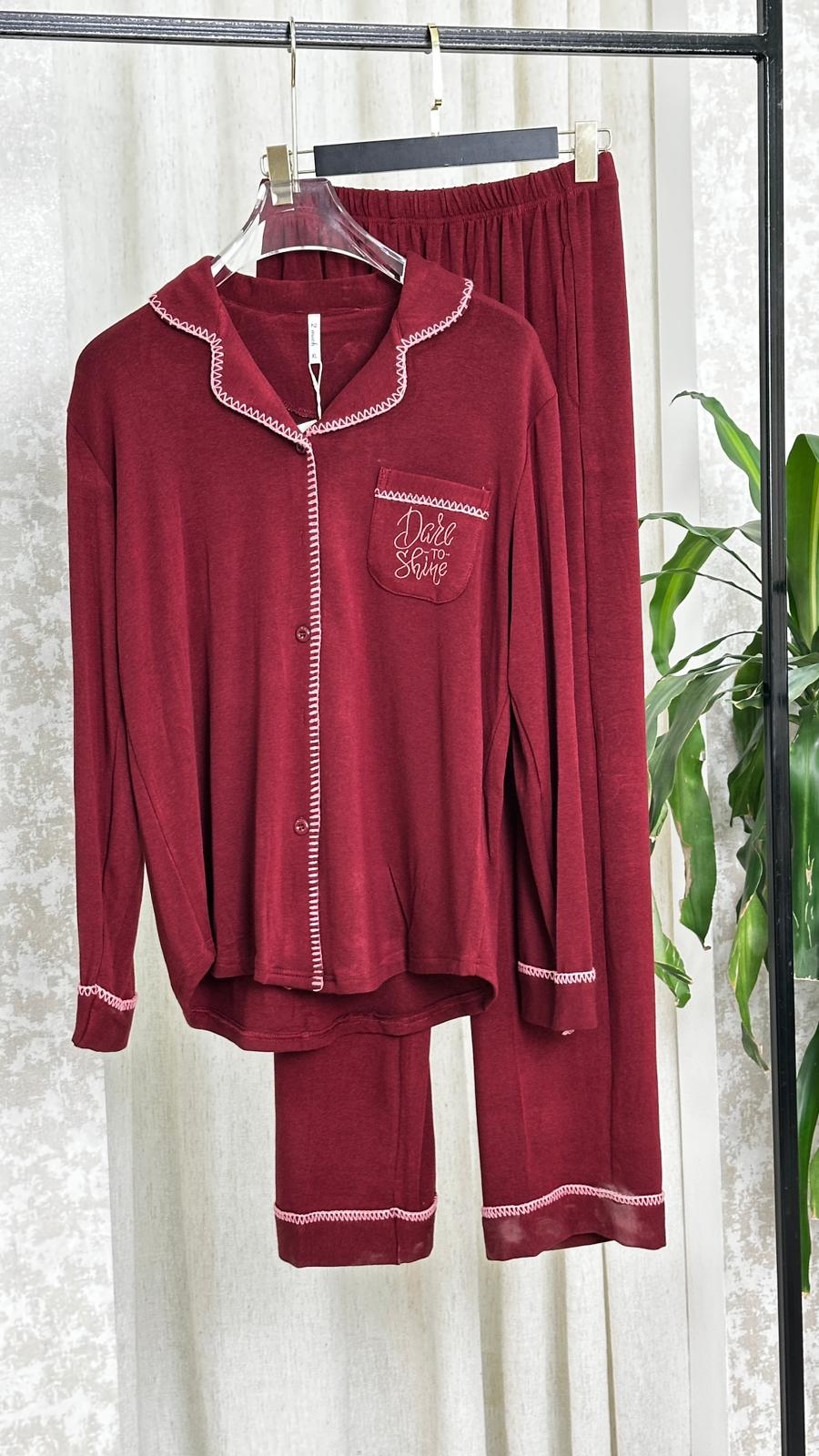 بيجامة نسائي