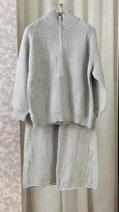 بدلة نسائي سحاب