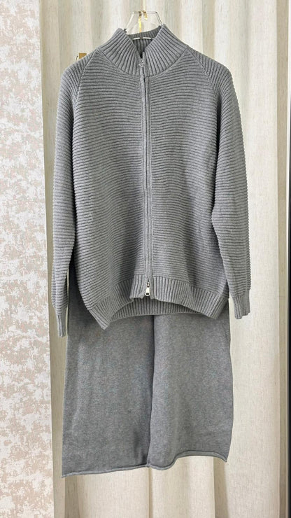 بدلة نسائي سحاب