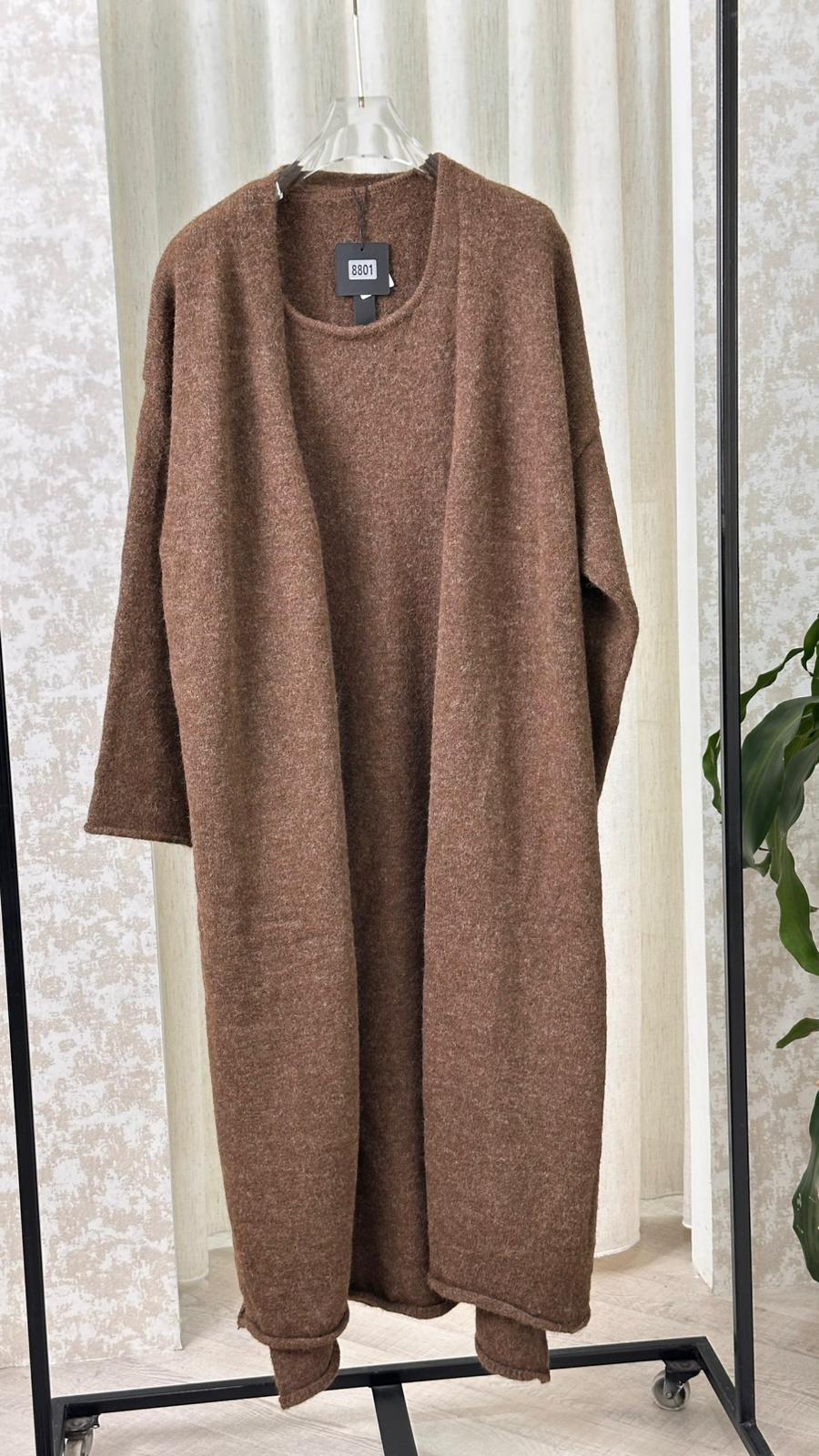 فستان نسائي مع بشت