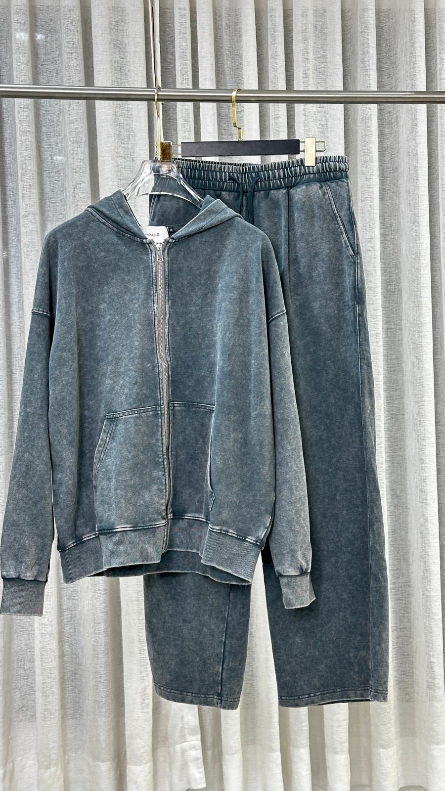 بدلة نسائي سحاب