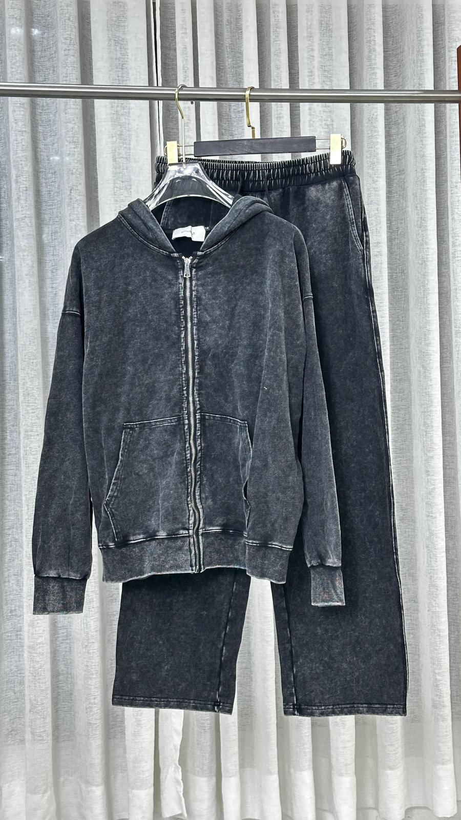 بدلة نسائي سحاب