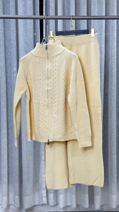 بدلة نسائي سحاب