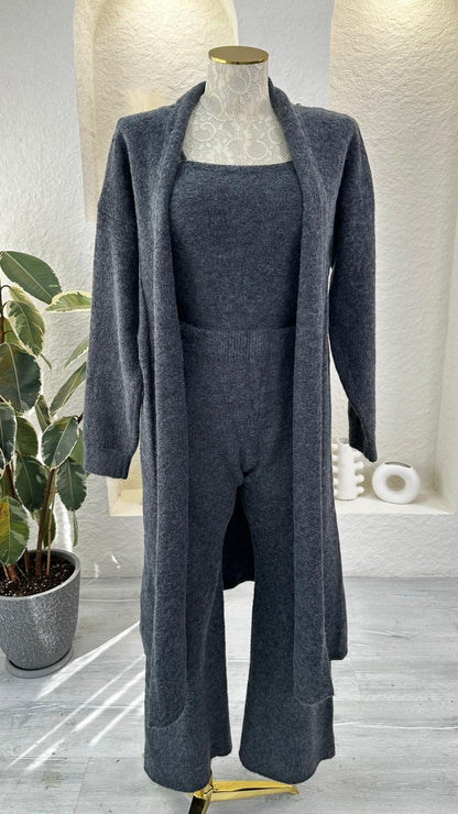 بدلة نسائي 3 قطع