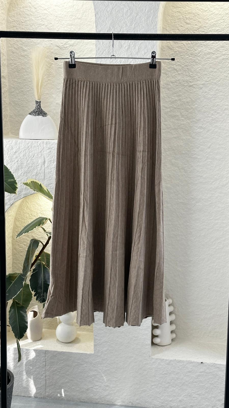 تنورة نسائي