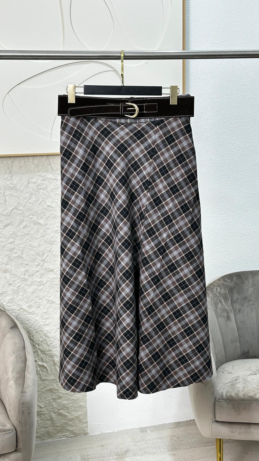 تنورة نسائي