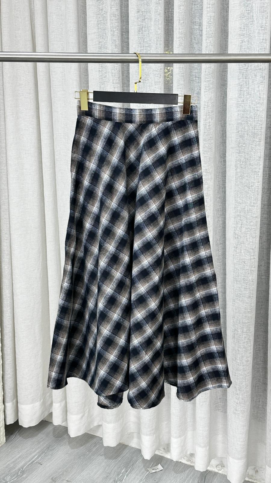 تنورة نسائي