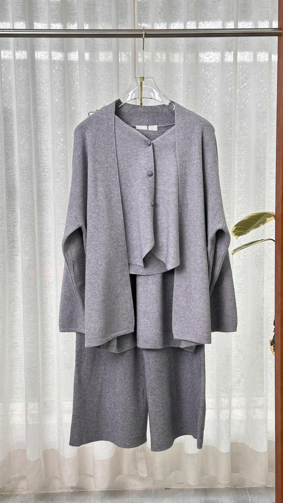 بدلة نسائي 3 قطع