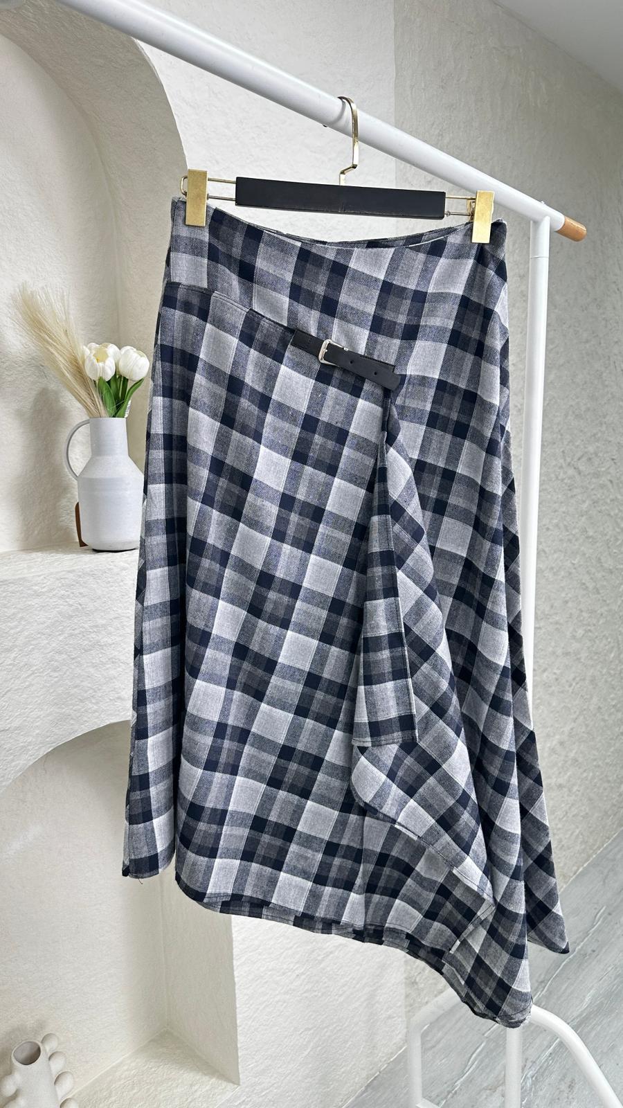 تنورة نسائي