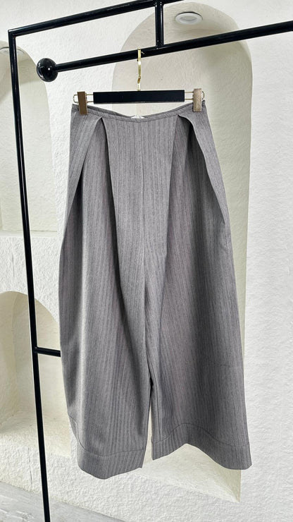 بنطلون نسائي